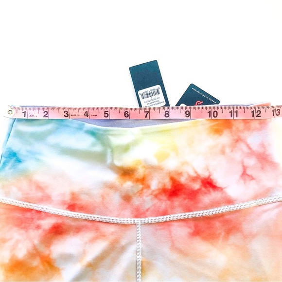 Peloton WITH Reversible Lead With Love Leggings Size Large NWT - Picture 6 of 11